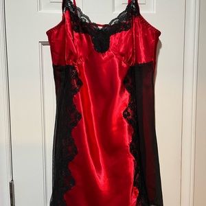 5 Lingerie sets (size 18/20)